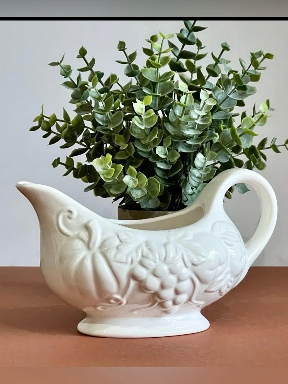 🍁 Tabletops Gallery Thanksgiving Harvest Ceramic Gravy Boat White Pumpkin Fall